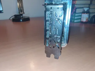 Tarjeta Gráfica XFX RX 5700 XT Averiada