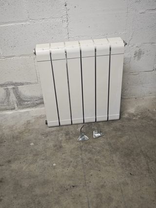 Radiador calefacción blanco Regalo soportes pared