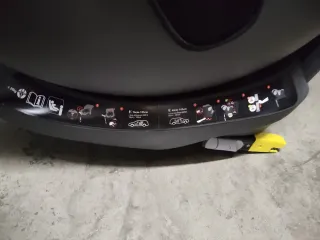 Silla de coche AVONA negra