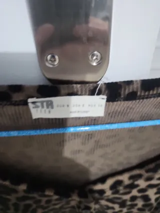 Camiseta animal print manga larga