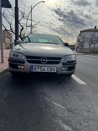 Opel Omega 2002