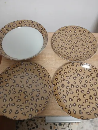 Juego de 4 platos estampado animal leopard