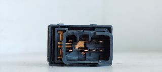 MANDO ELEVALUNAS TRASERO IZQUIERDO HYUNDAI TUCSON