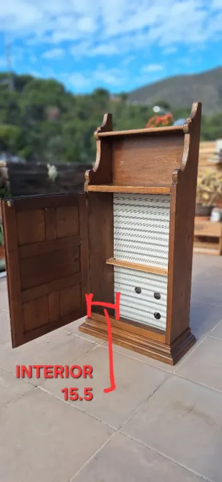 Mueble madera maciza con cerradura y bisagra