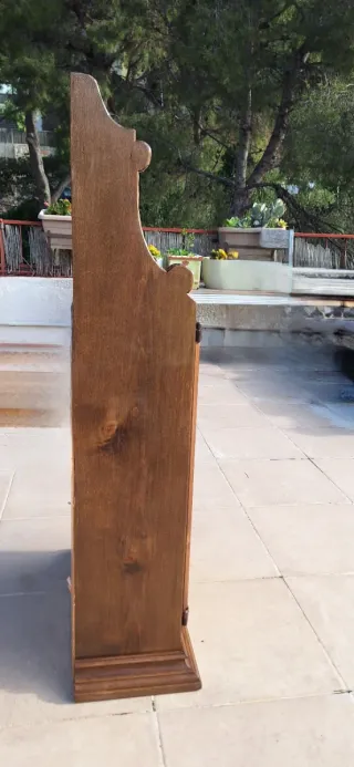 Mueble madera maciza con cerradura y bisagra