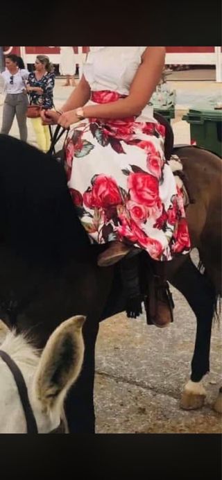 Falda de amazona floral