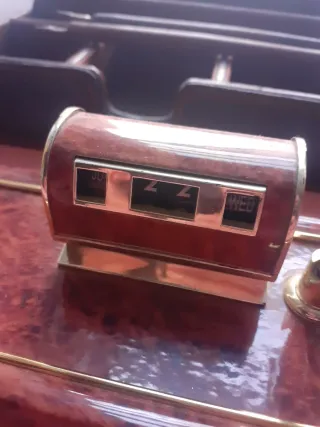 Set de escritorio de piel y madera