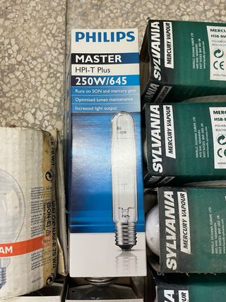 Lámparas Industriales Philips y Sylvania