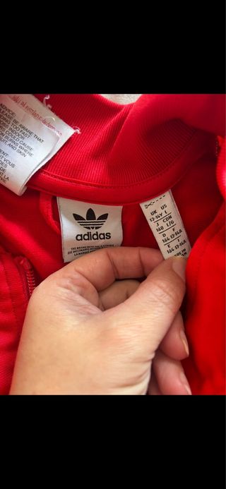 Conjunto deportivo Adidas rojo