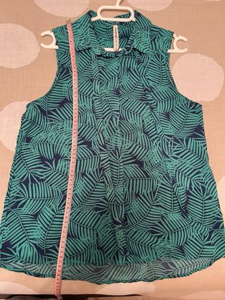 Blusa Stradivarius Hojas Talla S