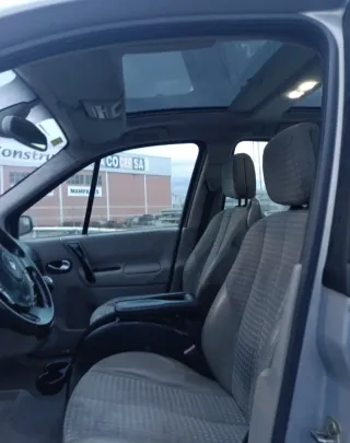 Renault Grand Scenic 2005