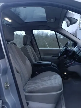 Renault Grand Scenic 2005