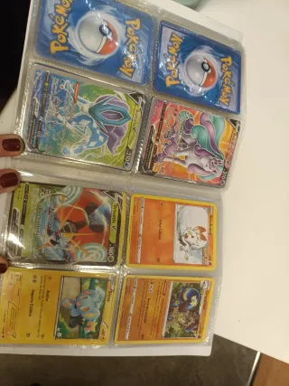 Álbum de cartas Pokémon Next Destinies