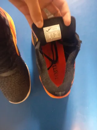 Zapatillas Joma Negras y Naranjas