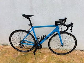Canyon Ultimate CF SL 8 Azul