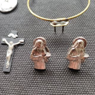 Lote de objetos religiosos