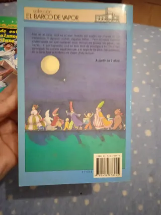 Cuentos azules (El Barco De Vapor) (Spanish Edi...