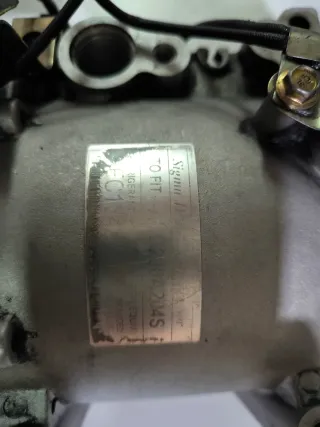 Compresor A/C Mitsubishi Galant