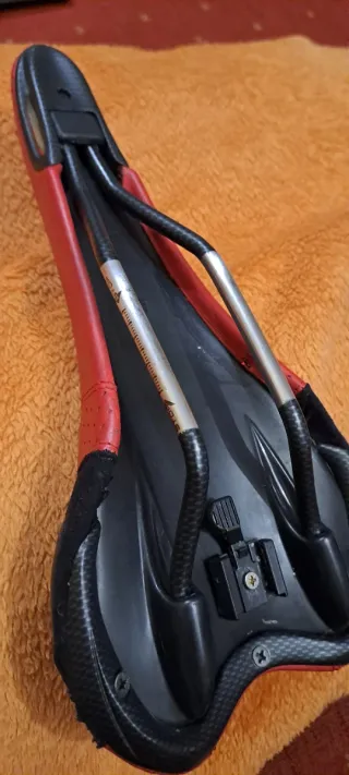 Sillín Selle Italia Gel Rojo