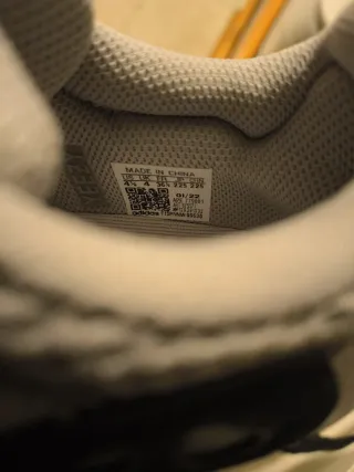 Adidas Yeezy Boost 700 Zapatillas