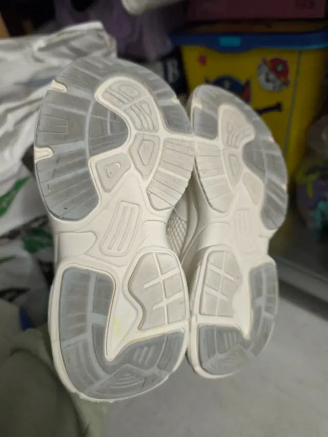 Zapatillas niño Lefties Talla 31 Blancas