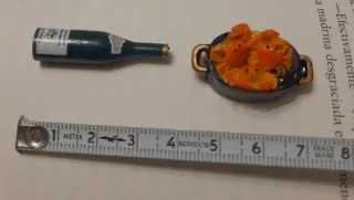 Miniaturas casa muñecas: Botella y cangrejos