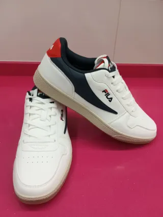 Zapatillas Fila Hombre Blancas y Rojas