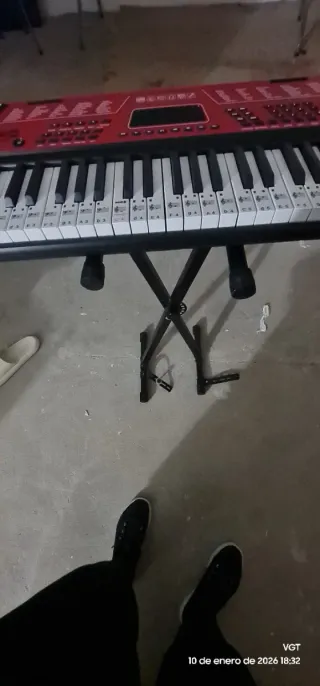 Piano RockJam 61 teclas con asiento y soporte