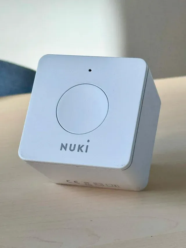 Nuki Smart Lock 4.0 NUEVA + Bridge NUEVO