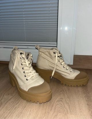 Botines beige con plataforma