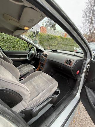 Peugeot 307 5p XT 1.6 gasolina etiqueta B