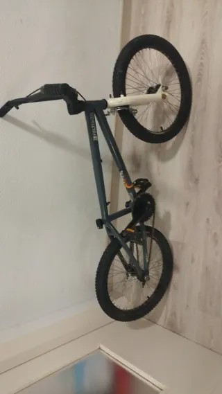 Bicicleta BMX Felt