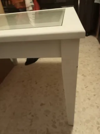 Mesa auxiliar cristal y madera