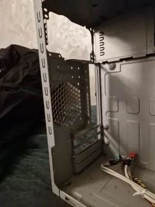 Caja Torre HP Pavilion