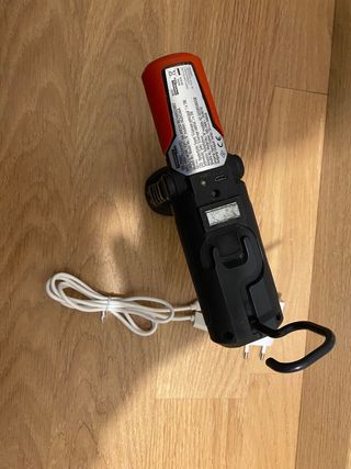 Linterna LED con imán y gancho