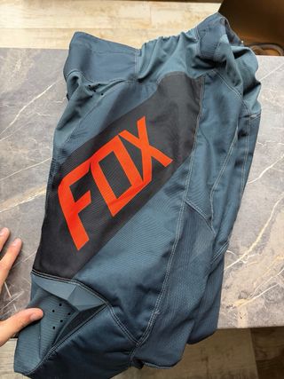 Equipación Fox 180