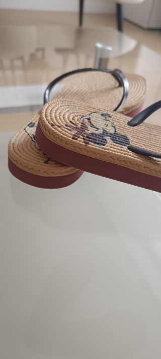 Chanclas Mickey Mouse Beige y Negro