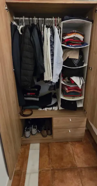 Armario Ikea 2 puertas y 2 cajones