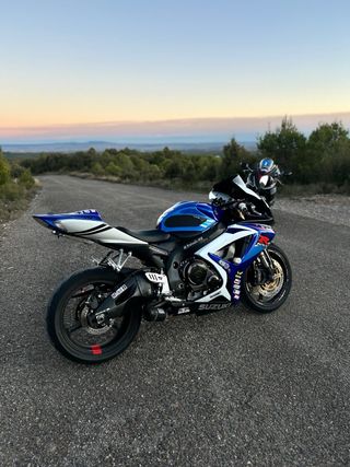 Suzuki GSX-R 750 K7 36.000 km