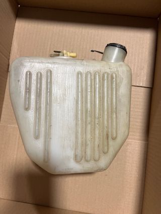 Depósito y bomba limpiaparabrisas SEAT 127