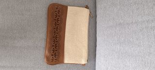 Bolso de mano beige y marrón con correa