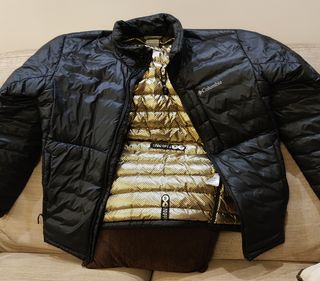 Chaqueta Columbia Omni Heat Infinity Negra Dorada