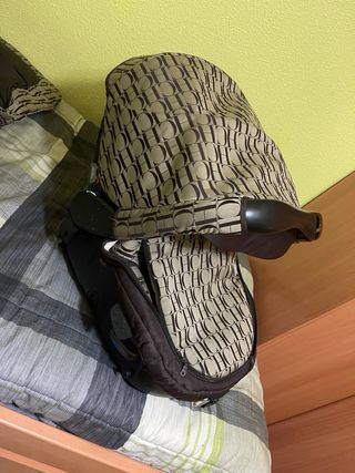 Cuco Coche Carolina Herrera + Funda Silla