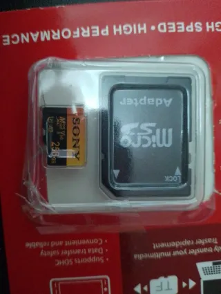 4 Pendrives USB PNY Y una micro SD