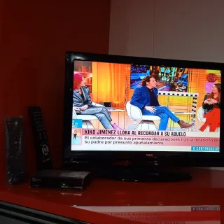 Televisor OKI Negro con TDT y mandos