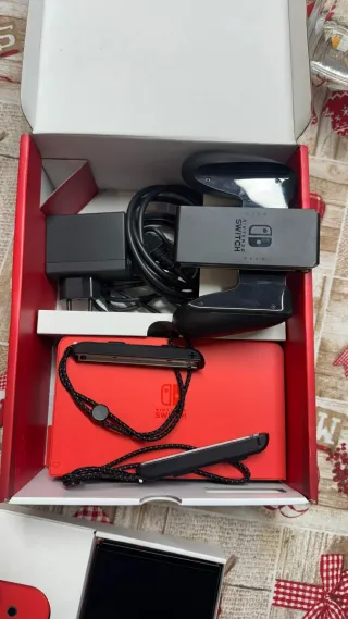 Nintendo Switch OLED Edición Mario Roja