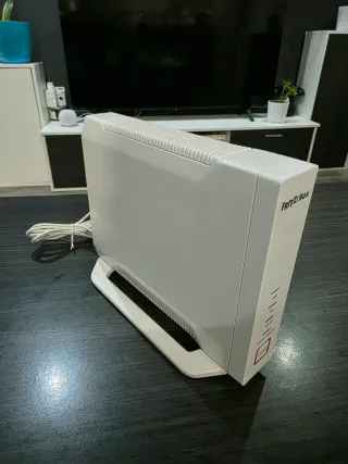 Router Neutro FRITZ!Box 4060 Router Wi-Fi 6 AX
