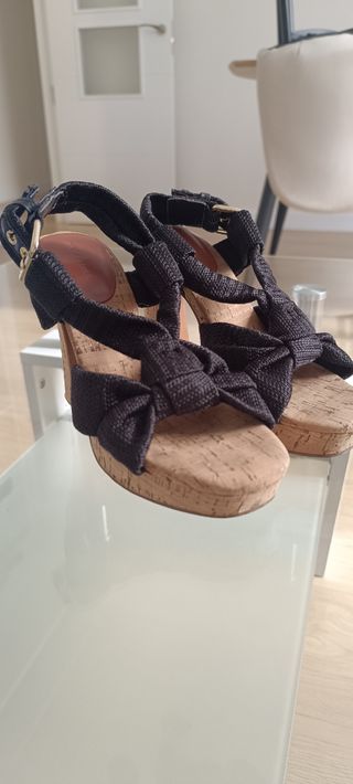 Sandalias Bimba y Lola Negras Talla 37