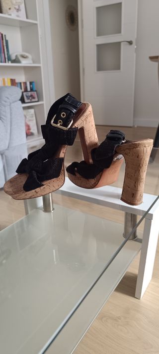 Sandalias Bimba y Lola Negras Talla 37