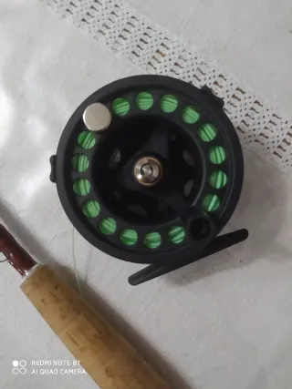 Caña de pesca mosca + carrete cola rata